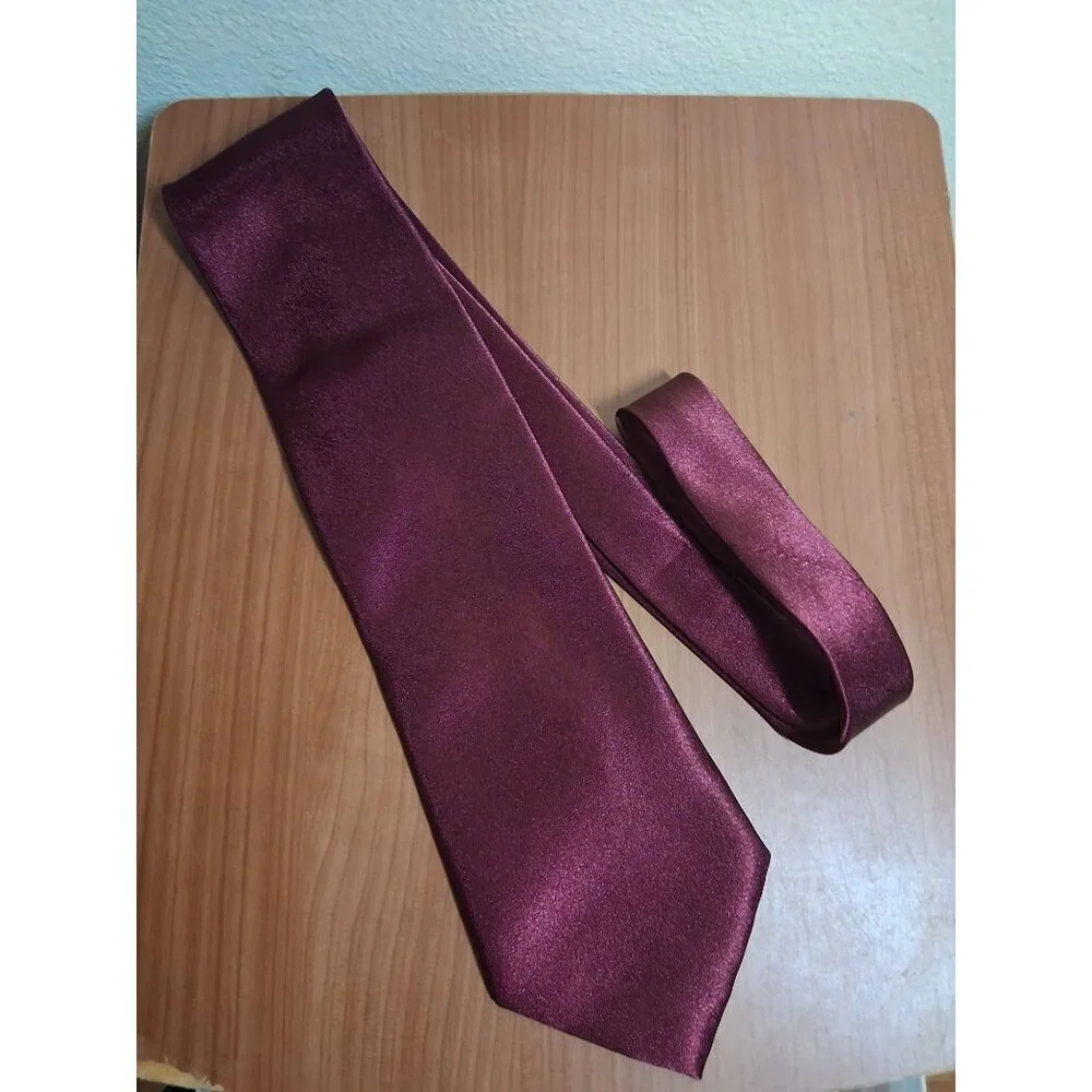 D. Berite Silk Tie Solid Red Men's